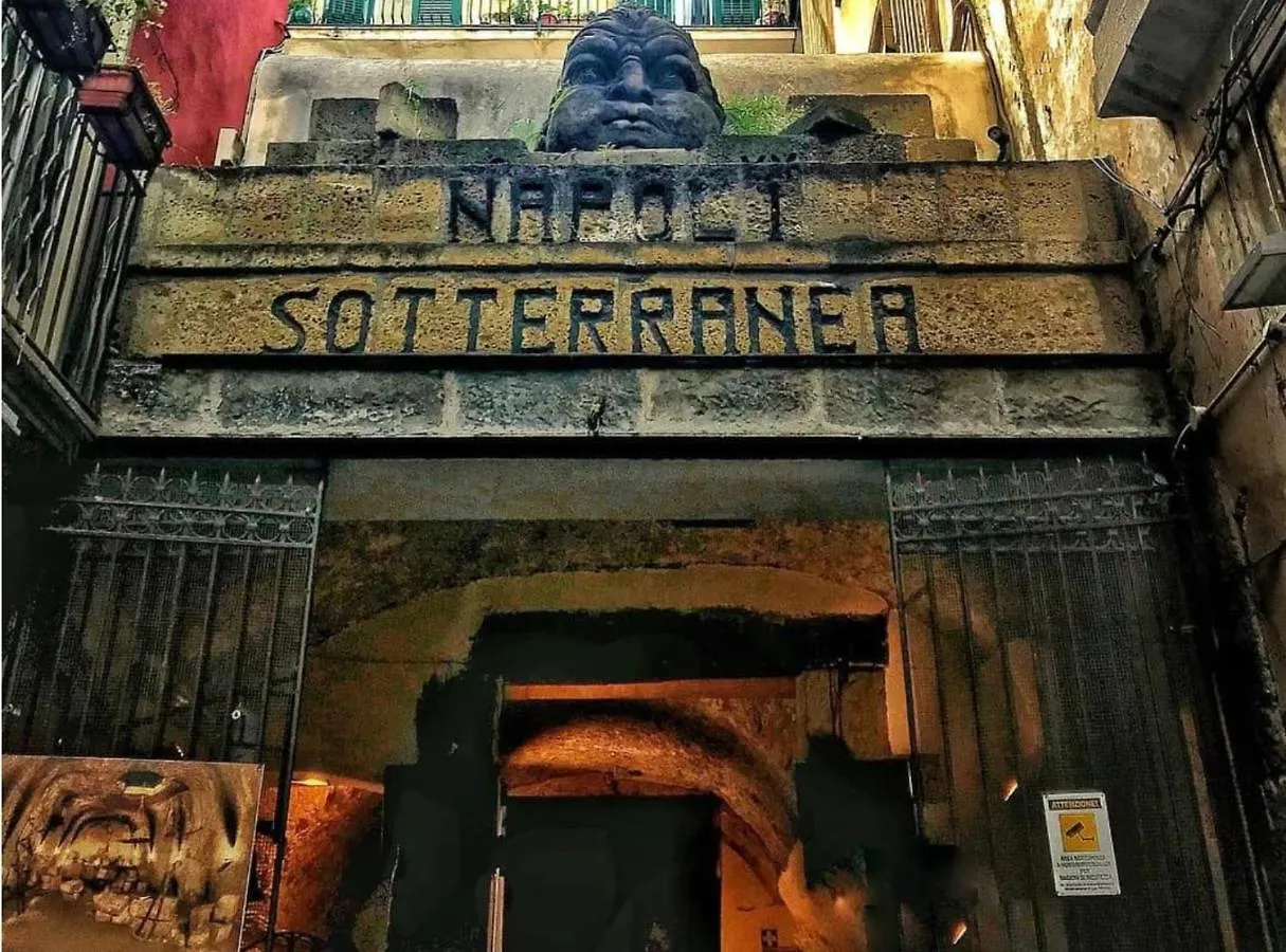 Suite San Gennaro Bis Naples 0*,  Italy